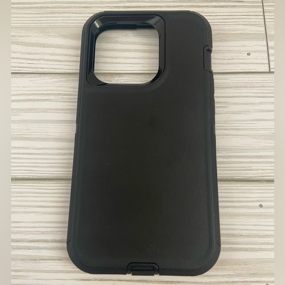 iPhone 14 Pro phone cases (never used) - Picture 6 of 9